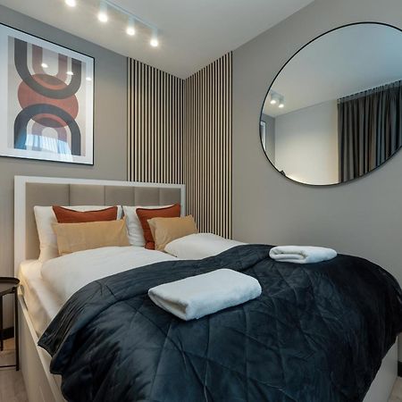 Wroclavia Apartments Dyrekcyjna By Noclegi Renters Wrocław Exteriör bild
