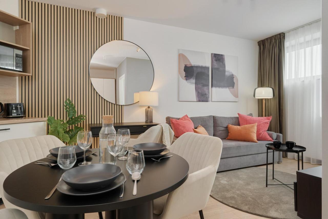 Wroclavia Apartments Dyrekcyjna By Noclegi Renters Wrocław Exteriör bild