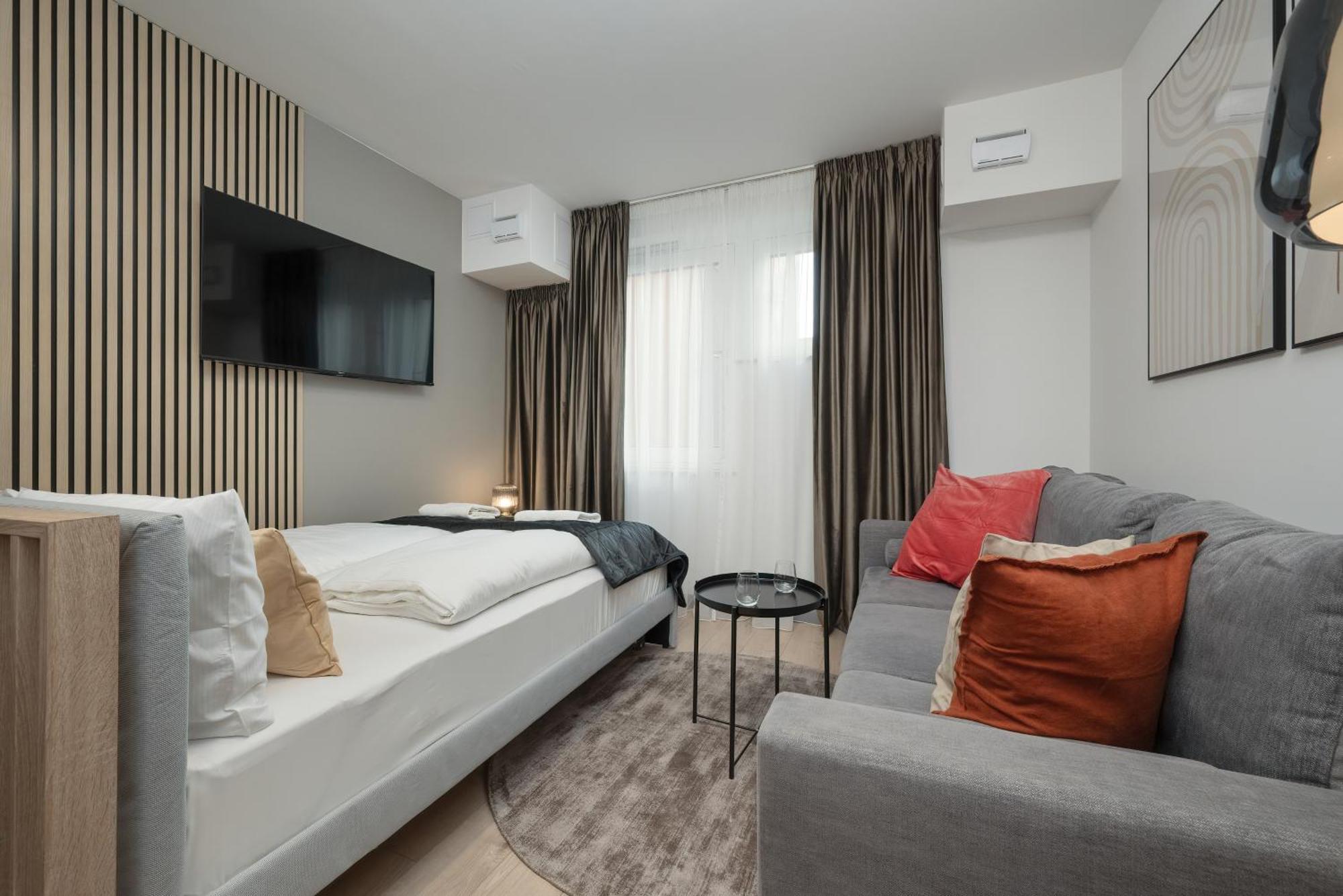 Wroclavia Apartments Dyrekcyjna By Noclegi Renters Wrocław Exteriör bild