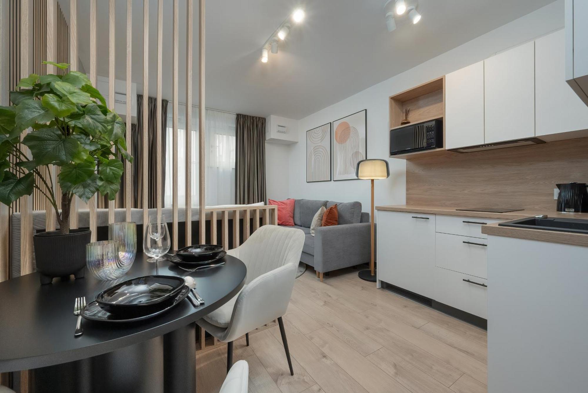 Wroclavia Apartments Dyrekcyjna By Noclegi Renters Wrocław Exteriör bild